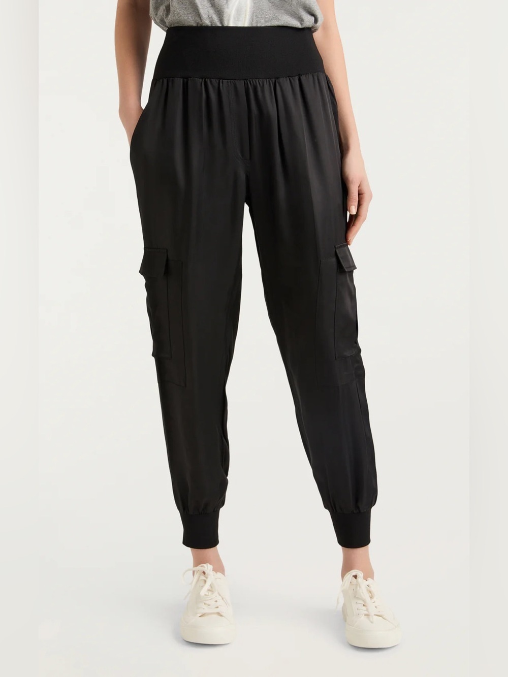 Cinq a Sept Giles Pants in black Size Medium Cargo Pull On Elasticized Waist